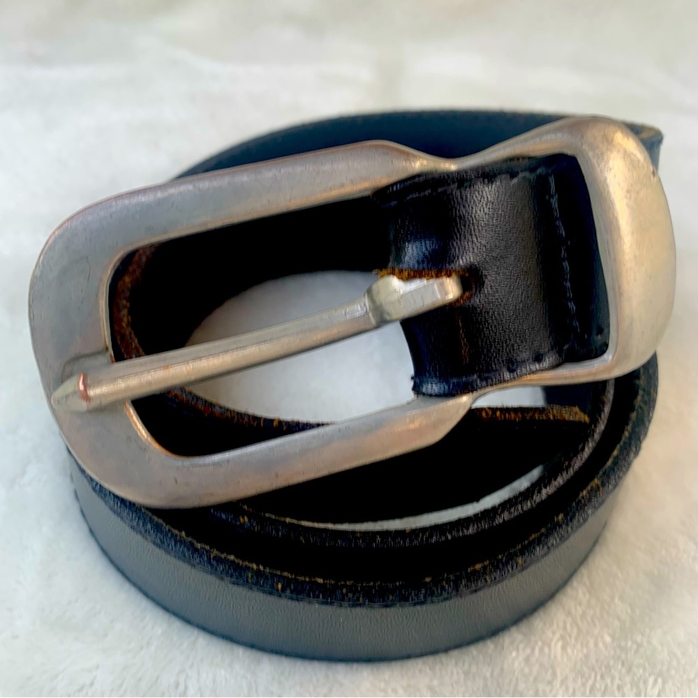Levi’s Split Cowhide Black Belt - Made in USA - Large 30-34 - Picture 2 of 8